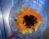 A picture of step 4 of Special pineapple.