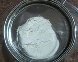 A picture of step 2 of Wheat flour beetroot cake.