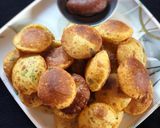 বেসন কা মিনি পুরি(Besan Ka Mini Puri recipe in bengali) রেসিপির ধাপ 8 ছবি