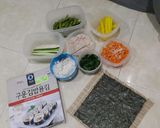 Foto langkah ke 4 dari resep Kimbab Tuna Mayo (김밥 참치 마요).
