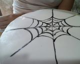 Foto del paso 4 de la receta: Torta de cumpleaños Spider-Man