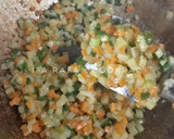 Foto langkah ke 4 dari resep Pastel Isi Wortel, Kentang & Telur.