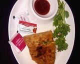 पनीर स्टफ्ड पिज्जा परांठा (Paneer stuffed pizza paratha recipe in Hindi) रेसिपी चरण 6 फोटो