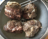 Foto del paso 1 de la receta: Carrilleras de ternera con tomate