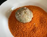 A picture of step 6 of Chicken Chilli Cheese Balls:.