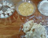 Foto del paso 2 de la receta: Bombas rellenas de queso saborizada con caldo