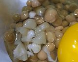 Foto del paso 2 de la receta: Tortilla de arvejas en sartén