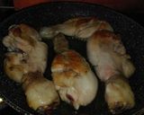 Foto del paso 1 de la receta: Muslos de pollo en salsa