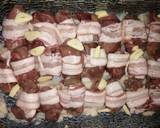 Baconba göngyölt csirkemáj recept lépés 2 foto