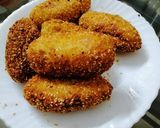 A picture of step 4 of Chicken bread roll.