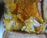 A picture of step 3 of Dill Eggs and Ham Sandwich.