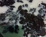 Foto langkah ke 6 dari resep Pudding Pandan Lapis Susu Oreo.