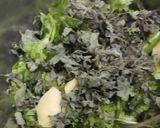 A picture of step 2 of Coriander mint chutney.