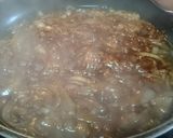 Foto del paso 3 de la receta Merluza con cebolla caramelizada en bermut. Bychusmi