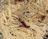 Foto del paso 4 de la receta: Espaguetis con nata y bacon