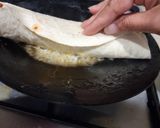 A picture of step 3 of Quick Falafel Wraps.