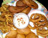 A picture of step 6 of Mix pakora platter 💕مکس پکوڑہ پلیٹر💕.