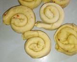 A picture of step 4 of Soft layered chapati.