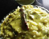 A picture of step 6 of Palak kadhi.