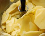 Une image de l'étape 1 de Gratin franc comtois au cook expert.