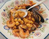 Foto del paso 4 de la receta: Garbanzos con mariscos de Marisa