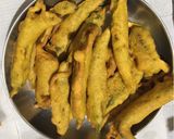 A picture of step 6 of Mirchi bhajiya.