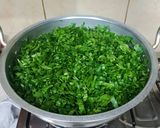 A picture of step 6 of Chicken palak.