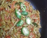 A picture of step 5 of Lauki ke chilkon ki bhujiya !.