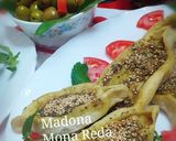 صورة لخطوة 2 من وصفة فطاير الزعتر 😋😋 بعجينه سهله وسريعه وبسيطه