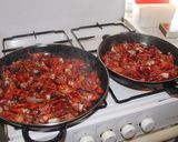 Foto del paso 2 de la receta Cangrejos de rio con tomate