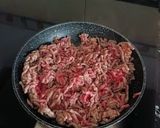 Foto del paso 1 de la receta: Pastel de calabacín y carne picada