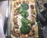 Foto del paso 4 de la receta: Lasaña de pollo, champis y espinacas
