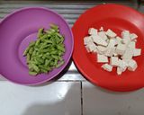 Foto langkah ke 1 dari resep Tumis buncis, bakso, tahu.