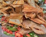 Foto langkah ke 3 dari resep Ikan asin masak asam.