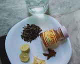 A picture of step 1 of Cinnamon ginger green tea 🍵🍵🍵.