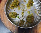 हरे मटर की कचौड़ी (Hare matar ki kachori recipe in Hindi) रेसिपी चरण 3 फोटो