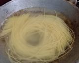 Foto langkah ke 2 dari resep Spaghetti Carbonara Sosis.