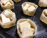 Foto del paso 3 de la receta: Super fast Olives & cheese(Tartines de aceitunas y queso)
