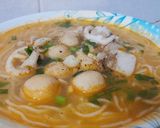 Hình bước làm 3 của món Bún Thái mực cá viên