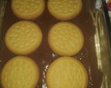 A picture of step 5 of Chocolate Biscuit pudding.