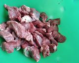 Foto del paso 1 de la receta: Carne guisada con níscalos (rovellons)