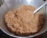 A picture of step 2 of Til ke ladoo.