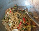 Foto langkah ke 3 dari resep Mie Goreng nyemek.
