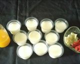 Foto langkah ke 2 dari resep Puding Susu Buah Kuah Jeruk Anti Gagal.