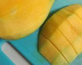 Foto langkah ke 8 dari resep Manggo Sticky Rice.