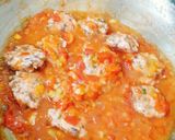 Hình bước làm 3 của món Thịt viên nhồi nấm sauce cà chua