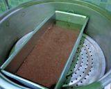 Foto langkah ke 5 dari resep Brownies Kukus Chocolatos (no ribet, no mixer).