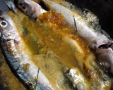 Foto langkah ke 2 dari resep Ikan Ungkep Goreng.