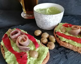 Foto del paso 8 de la receta: Tostas de paté de guisantes