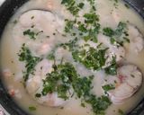 Foto del paso 5 de la receta: Merluza en Salsa Verde con Gambas